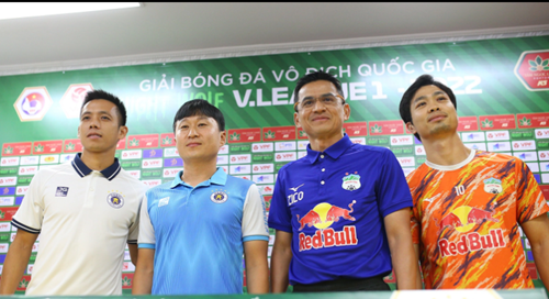Vòng 12 V-League 2022: HLV Kiatisuk tự tin trước Hà Nội FC